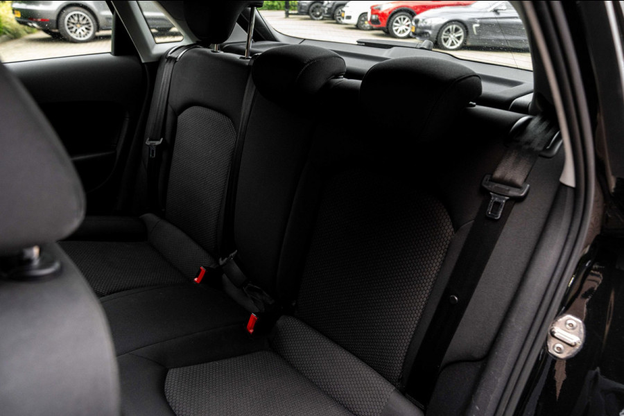 Audi A1 Sportback 1.0 TFSI Adrenalin 95 PK S-Line App-Connect Navi Airco 17''