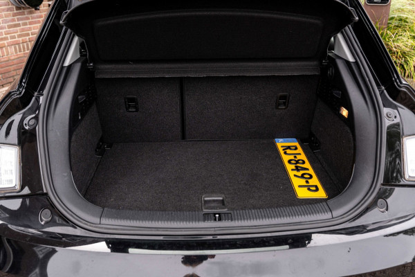 Audi A1 Sportback 1.0 TFSI Adrenalin 95 PK S-Line App-Connect Navi Airco 17''