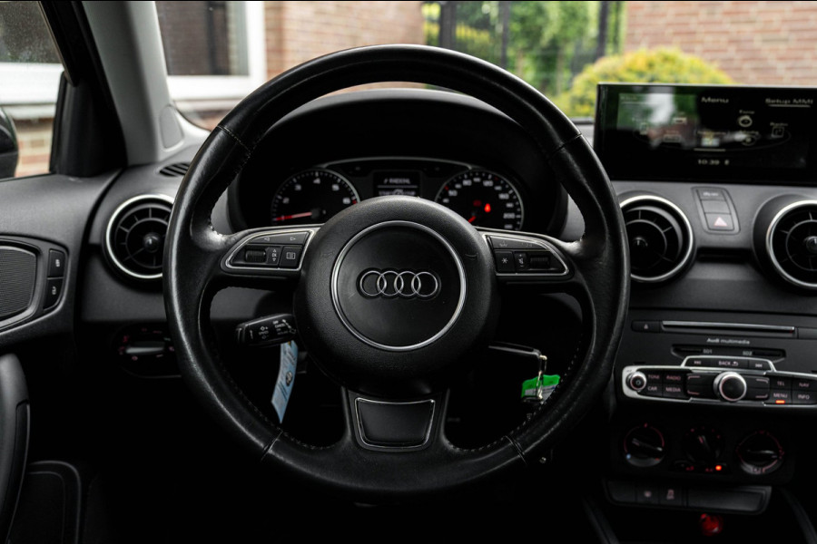 Audi A1 Sportback 1.0 TFSI Adrenalin 95 PK S-Line App-Connect Navi Airco 17''