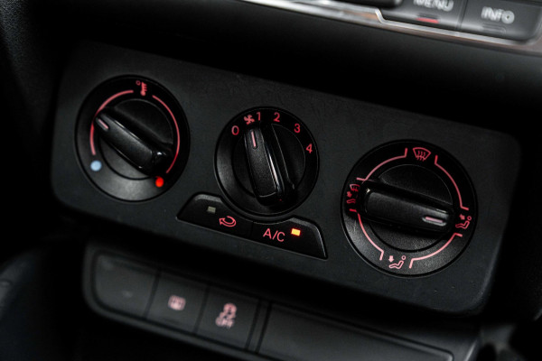 Audi A1 Sportback 1.0 TFSI Adrenalin 95 PK S-Line App-Connect Navi Airco 17''