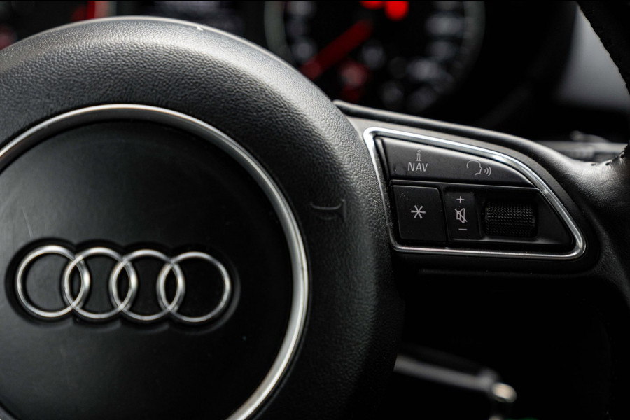 Audi A1 Sportback 1.0 TFSI Adrenalin 95 PK S-Line App-Connect Navi Airco 17''
