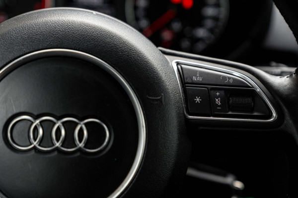 Audi A1 Sportback 1.0 TFSI Adrenalin 95 PK S-Line App-Connect Navi Airco 17''