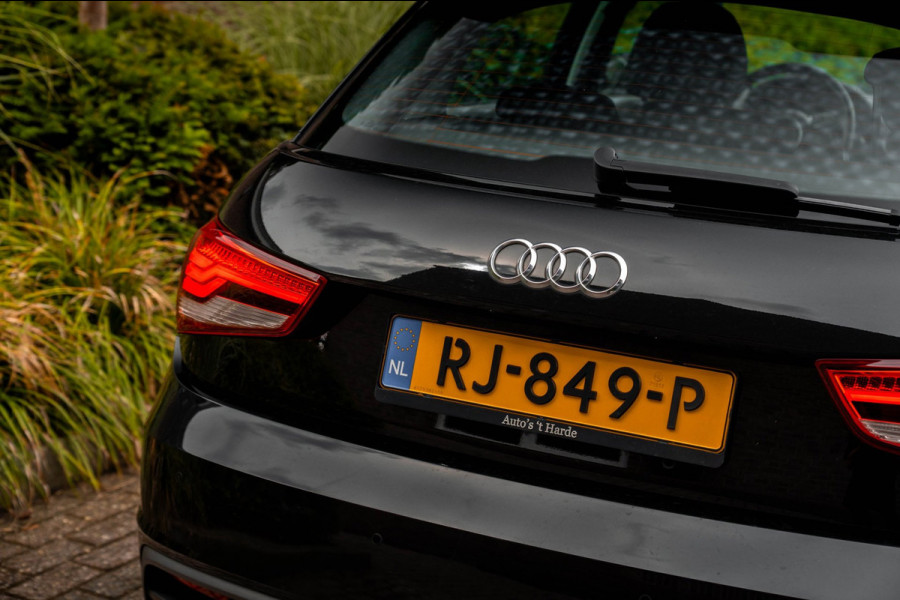 Audi A1 Sportback 1.0 TFSI Adrenalin 95 PK S-Line App-Connect Navi Airco 17''
