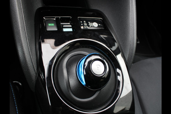 Nissan Leaf N-Connecta 40 kWh | APPLE CARPLAY / ANDROID AUTO | ADAPTIEVE CRUISE CONTROL |