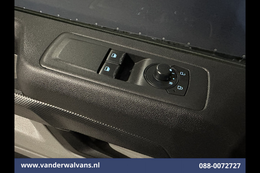 Ford Transit Custom 2.0 TDCI 136pk L2H1 Euro6 Airco | Camera | LED | Apple Carplay | Cruisecontrol Android Auto, Verwarmde Voorruit, Parkeersensoren, Bijrijdersbank, 2800kg trekvermogen