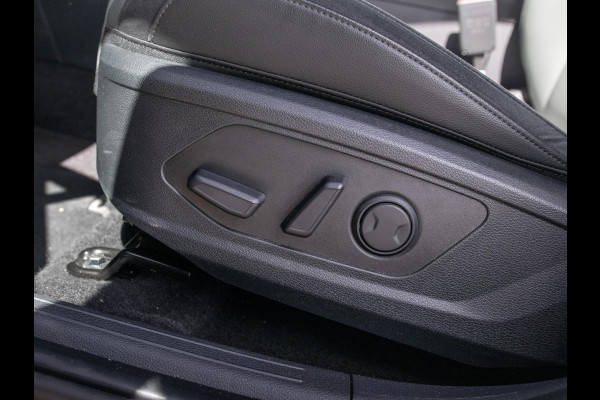 Kia Sportage 1.6 T-GDi Plug-in Hybrid AWD Dark Edition l Lederlook bekleding l Stoel Stuur verwarming l Dark chrome accenten l