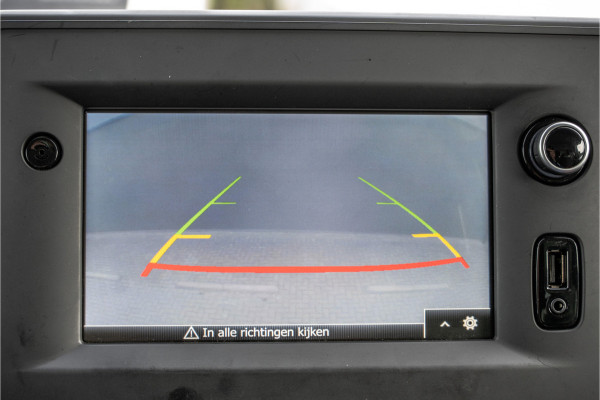 Renault Master 2.3dCi | Bakwagen met Laadklep | LED | Carplay | Camera | Cruise