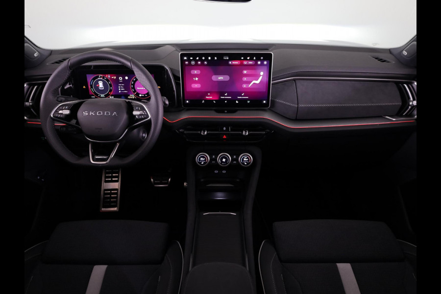 Škoda Kodiaq 1.5 TSI PHEV Sportline Business 204pk | Panoramadak | Trekhaak | Light & View | Adaptief onderstel | Canton Sound | Head-up | Blind Spot |