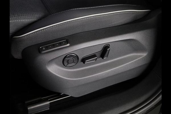 Škoda Kodiaq 1.5 TSI PHEV Sportline Business 204pk | Panoramadak | Trekhaak | Light & View | Adaptief onderstel | Canton Sound | Head-up | Blind Spot |