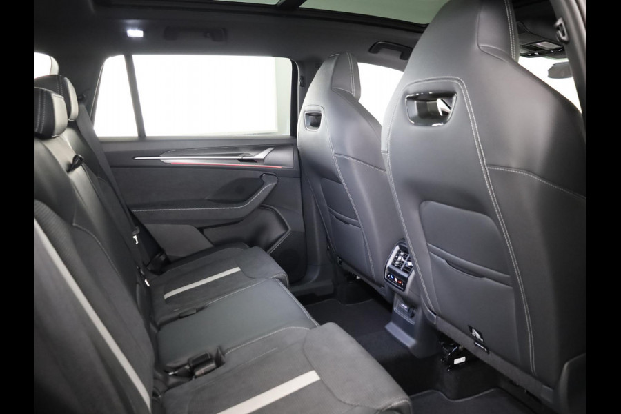 Škoda Kodiaq 1.5 TSI PHEV Sportline Business 204pk | Panoramadak | Trekhaak | Light & View | Adaptief onderstel | Canton Sound | Head-up | Blind Spot |