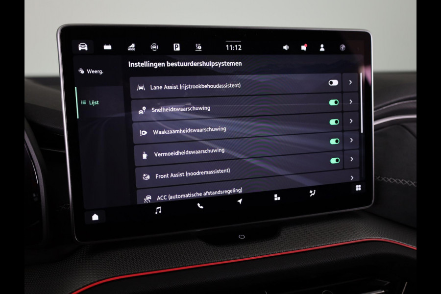 Škoda Kodiaq 1.5 TSI PHEV Sportline Business 204pk | Panoramadak | Trekhaak | Light & View | Adaptief onderstel | Canton Sound | Head-up | Blind Spot |