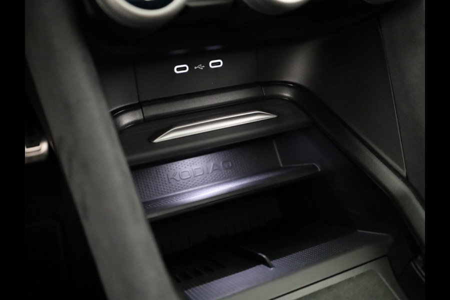 Škoda Kodiaq 1.5 TSI PHEV Sportline Business | Panoramadak | Trekhaak | 360 camera | Adaptief onderstel | Canton Sound | Head-up | Blind Spot |