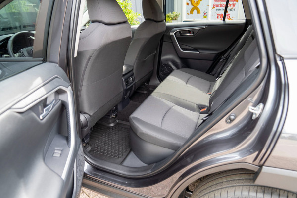 Toyota RAV4 2.5 Hybrid Business| Prijs rijklaar incl. 12 mnd garantie | Camera Elek klep Carplay Stuur-stoelverw.