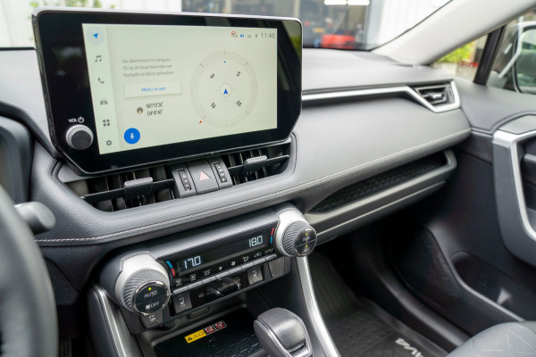 Toyota RAV4 2.5 Hybrid Business| Prijs rijklaar incl. 12 mnd garantie | Camera Elek klep Carplay Stuur-stoelverw.