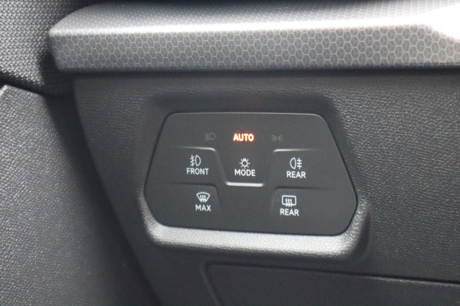 Seat Leon Sportstourer 1.0 TSI Style Business Intense | Camera | ACC | Virtual cockpit |