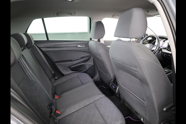 Volkswagen Golf 1.0 eTSI Life 110PK | Automaat (DSG) | Navigatie | Parkeersensoren |
