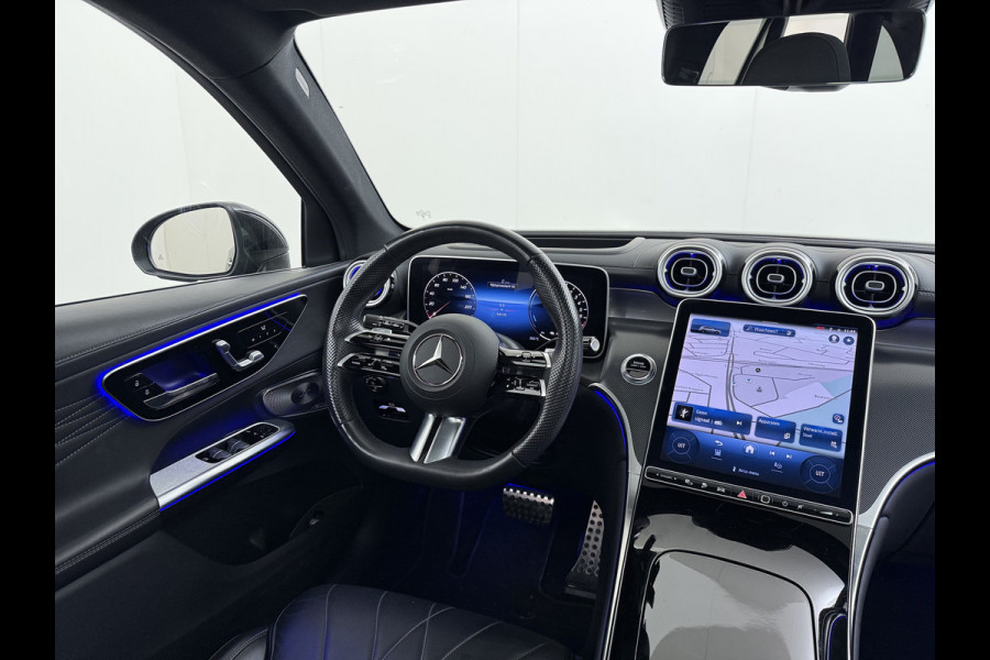 Mercedes-Benz GLC 300 e 4MATIC AMG Line | Luchtvering Achterasbesturing Trekhaak Burmester HUD Pano Memory