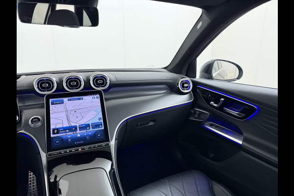 Mercedes-Benz GLC 300 e 4MATIC AMG Line | Luchtvering Achterasbesturing Trekhaak Burmester HUD Pano Memory