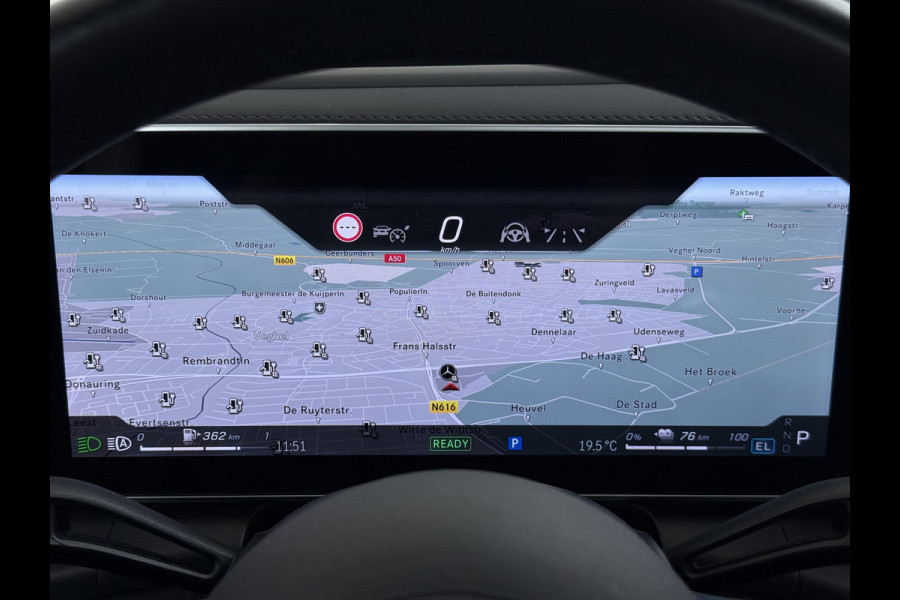 Mercedes-Benz GLC 300 e 4MATIC AMG Line | Luchtvering Achterasbesturing Trekhaak Burmester HUD Pano Memory