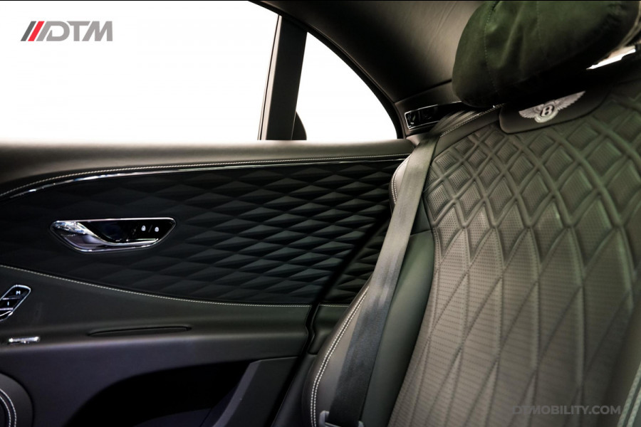 Bentley Flying Spur 6.0 W12 Mulliner | Black Line | Illuminated Flying B | Naim Audio