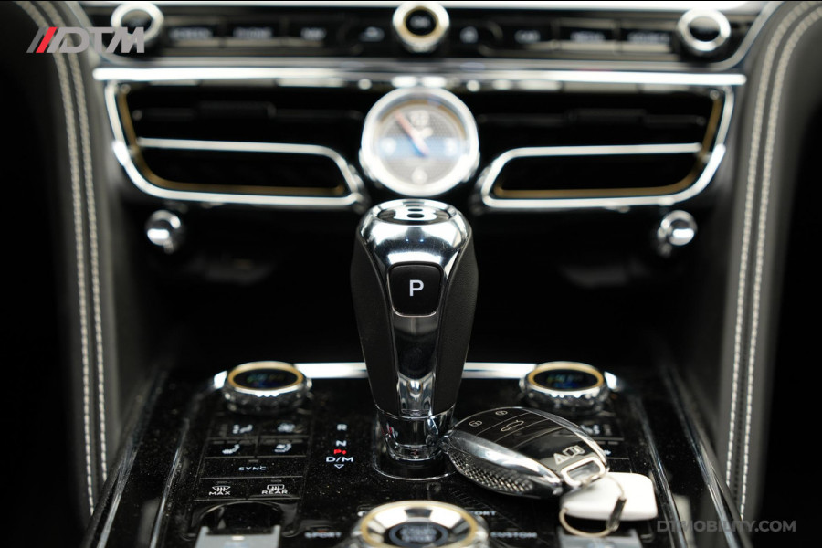 Bentley Flying Spur 6.0 W12 Mulliner | Black Line | Illuminated Flying B | Naim Audio