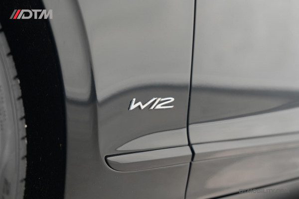 Bentley Flying Spur 6.0 W12 Mulliner | Black Line | Illuminated Flying B | Naim Audio