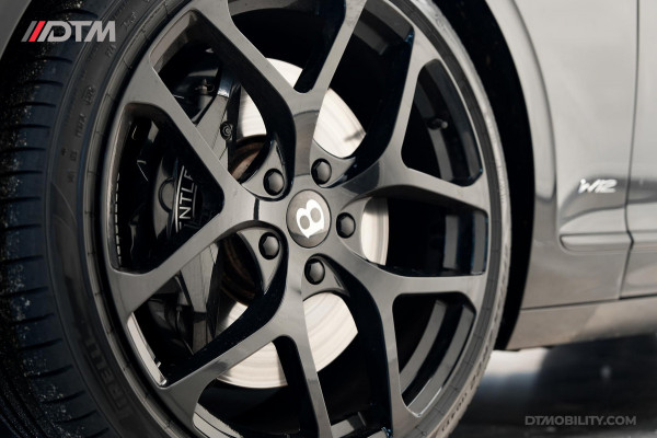 Bentley Flying Spur 6.0 W12 Mulliner | Black Line | Illuminated Flying B | Naim Audio