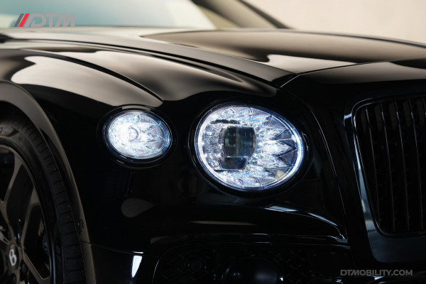 Bentley Flying Spur 6.0 W12 Mulliner | Black Line | Illuminated Flying B | Naim Audio