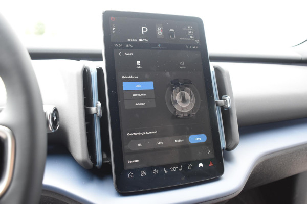 Volvo EX30 272PK Single Motor Extended Range Europa 69 kWh / Adaptive Cruise Control / Harman Kardon / Extra getint glas / Stoelverwarming / Stuurverwarming / Achteruitrijcamera / Elektrisch verstelbare stoelen / 20" velgen