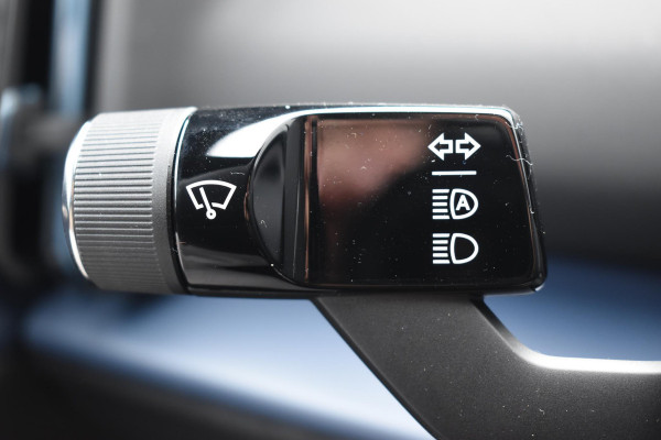 Volvo EX30 272PK Single Motor Extended Range Europa 69 kWh / Adaptive Cruise Control / Harman Kardon / Extra getint glas / Stoelverwarming / Stuurverwarming / Achteruitrijcamera / Elektrisch verstelbare stoelen / 20" velgen