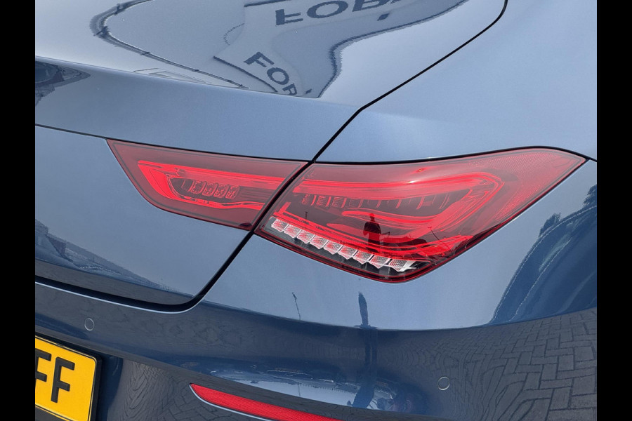 Mercedes-Benz CLA-Klasse 180 AMG Line AMG-LINE | SFEER VERLICHTING | WIDE-SCREEN