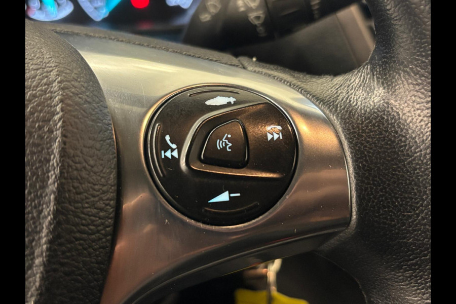 Ford Transit Connect 1.5 EcoBlue L2 Trend Airco Navigatie Parkeersensoren Camera Cruise Control Lichtmetalen velgen 3 Zits