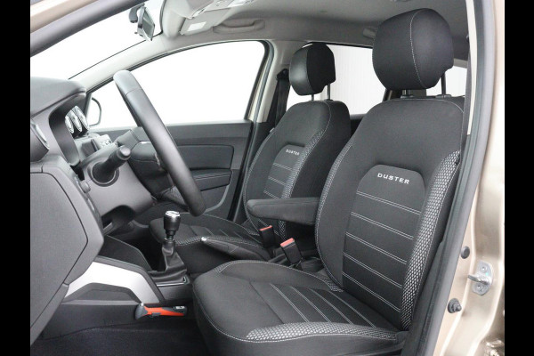 Dacia Duster 1.3 TCe Prestige | 360 Camera | Trekhaak | Carplay | Navigatie | Climate control | Dodehoek detectie | Parkeerhulp | Cruise control | Bluetooth | Origineel NL