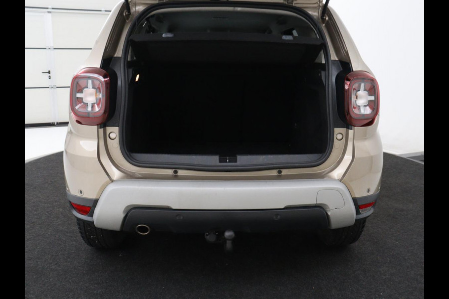 Dacia Duster 1.3 TCe Prestige | 360 Camera | Trekhaak | Carplay | Navigatie | Climate control | Dodehoek detectie | Parkeerhulp | Cruise control | Bluetooth | Origineel NL