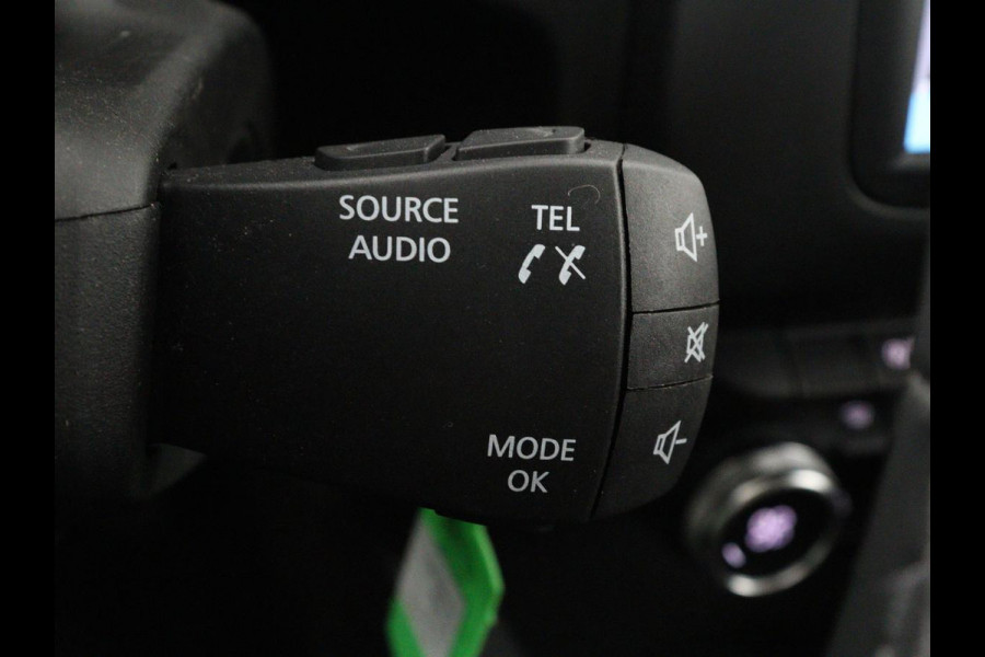 Dacia Duster 1.3 TCe Prestige | 360 Camera | Trekhaak | Carplay | Navigatie | Climate control | Dodehoek detectie | Parkeerhulp | Cruise control | Bluetooth | Origineel NL