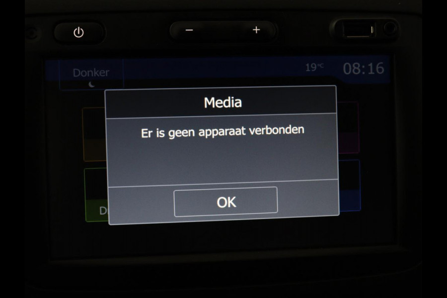 Dacia Duster 1.3 TCe Prestige | 360 Camera | Trekhaak | Carplay | Navigatie | Climate control | Dodehoek detectie | Parkeerhulp | Cruise control | Bluetooth | Origineel NL