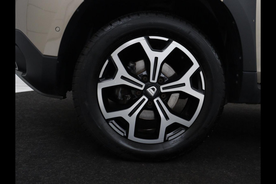 Dacia Duster 1.3 TCe Prestige | 360 Camera | Trekhaak | Carplay | Navigatie | Climate control | Dodehoek detectie | Parkeerhulp | Cruise control | Bluetooth | Origineel NL