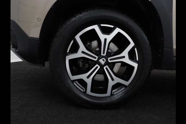 Dacia Duster 1.3 TCe Prestige | 360 Camera | Trekhaak | Carplay | Navigatie | Climate control | Dodehoek detectie | Parkeerhulp | Cruise control | Bluetooth | Origineel NL