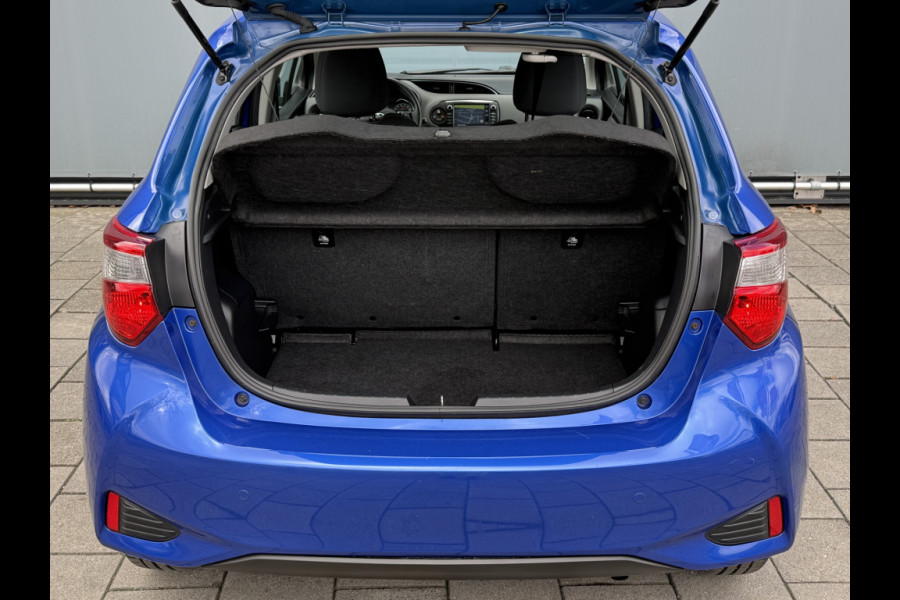 Toyota Yaris BWJ 2018 | 1.0 VVT-i 70PK Aspiration | CLIMA | NAVI | CAMERA A | EL RAMEN | EL SPIEGELS | LEDEREN STUUR |