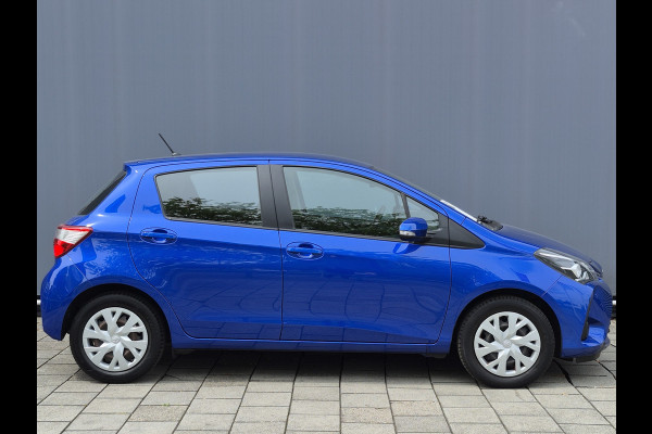 Toyota Yaris BWJ 2018 | 1.0 VVT-i 70PK Aspiration | CLIMA | NAVI | CAMERA A | EL RAMEN | EL SPIEGELS | LEDEREN STUUR |