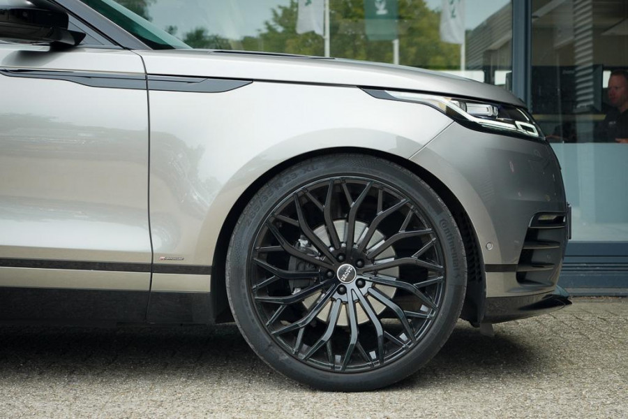 Land Rover Range Rover Velar 3.0 V6 AWD First Edition / Pano / Luchtvering / Meridian Surround / 23''