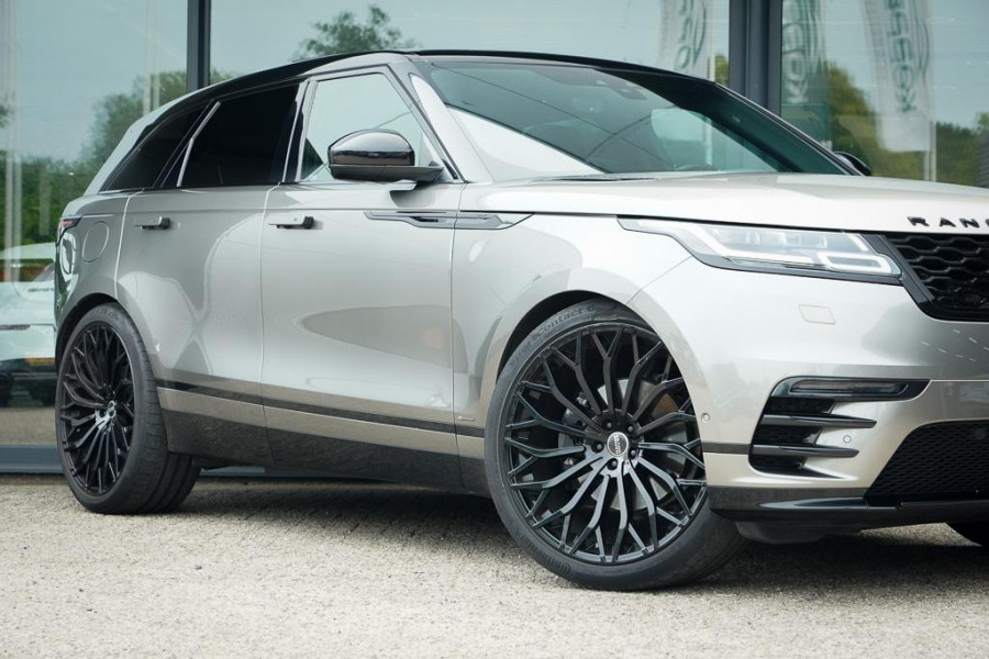 Land Rover Range Rover Velar 3.0 V6 AWD First Edition / Pano / Luchtvering / Meridian Surround / 23''