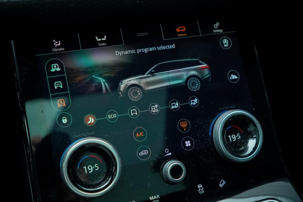 Land Rover Range Rover Velar 3.0 V6 AWD First Edition / Pano / Luchtvering / Meridian Surround / 23''