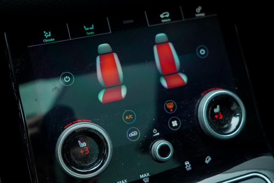Land Rover Range Rover Velar 3.0 V6 AWD First Edition / Pano / Luchtvering / Meridian Surround / 23''