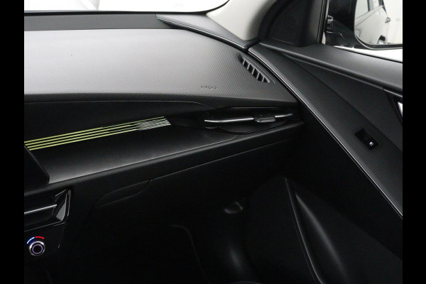 Kia Niro EV DynamicLine 64.8 kWh | Adaptive cruise | Half leder | Carplay | Full LED | Keyless | Sfeerverlichting | File Assistent | Camera | Navigatie | Parkeerhulp | Climate control