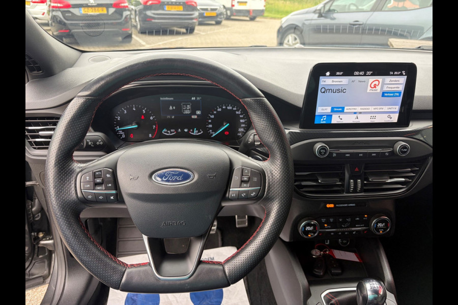 Ford FOCUS Wagon 1.0 EcoBoost ST Line Business / trekhaak / camera