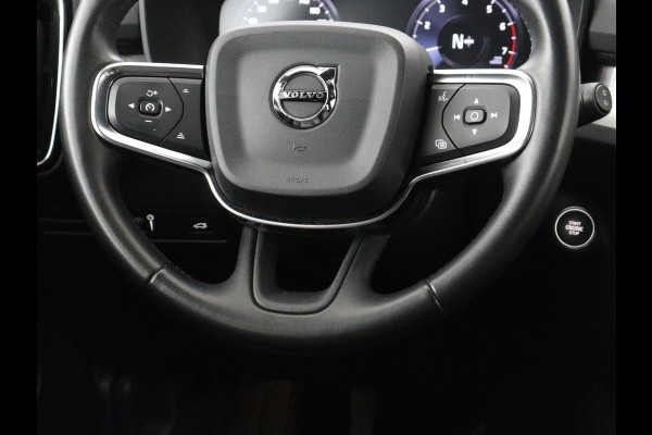 Volvo XC40 1.5 T3 Inscription | Leder | Stoelverwarming | Trekhaak | Carplay | Harman/Kardon | Camera | Keyless | Navigatie | Achterbankverwarming | Memory | Full LED | Cruise control | Parkeerhulp