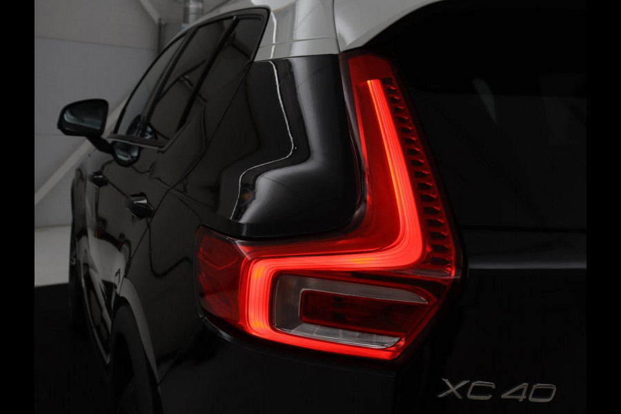 Volvo XC40 1.5 T3 Inscription | Leder | Stoelverwarming | Trekhaak | Carplay | Harman/Kardon | Camera | Keyless | Navigatie | Achterbankverwarming | Memory | Full LED | Cruise control | Parkeerhulp