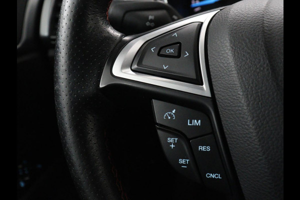 Ford Mondeo 1.5 ST Line | Trekhaak | Stoelverwarming | Keyless | Carplay | Navigatie | Stuurverwarming | Park Assist | Sfeerverlichting | DAB | Climate control | Bluetooth | Cruise control | Origineel NL
