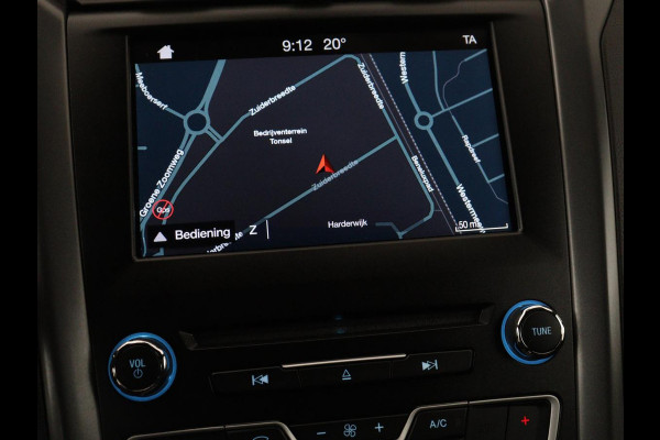 Ford Mondeo 1.5 ST Line | Trekhaak | Stoelverwarming | Keyless | Carplay | Navigatie | Stuurverwarming | Park Assist | Sfeerverlichting | DAB | Climate control | Bluetooth | Cruise control | Origineel NL